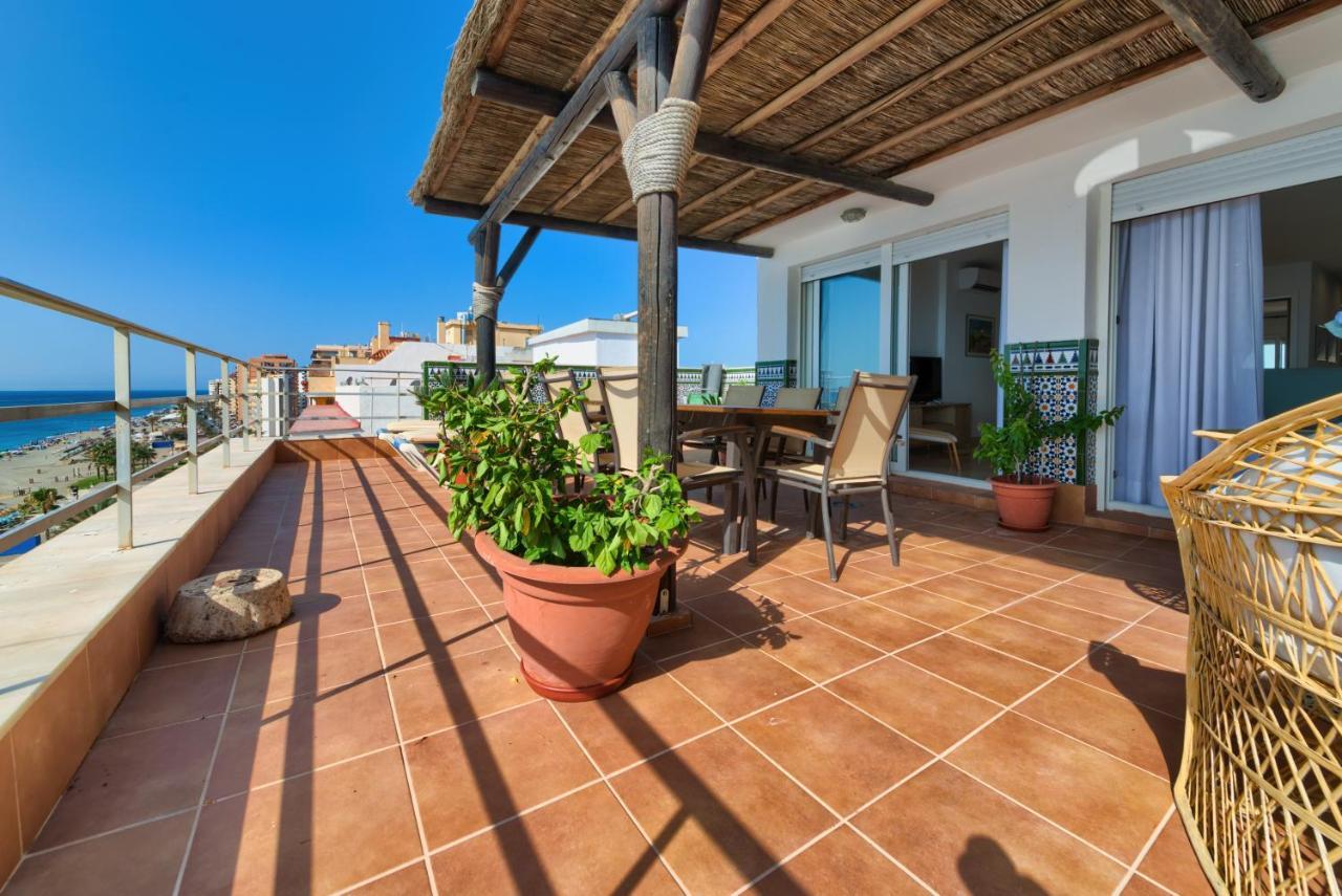 Holidays2Fuengirola Duplex With Stunning Sea View, Terraces,1St Line Beside Port Exterior foto